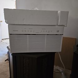 Window Ac Insignia 8k Btu