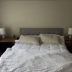 King bed Frame And Mattress 