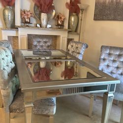 dining room table 5 chairs