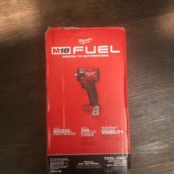 Milwaukee M18 Fuel 3/8 compact impact wrench
