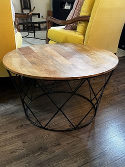 Round Coffee Table – Wood and Black Metal