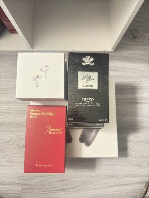 Airpods And Mics And Colonel