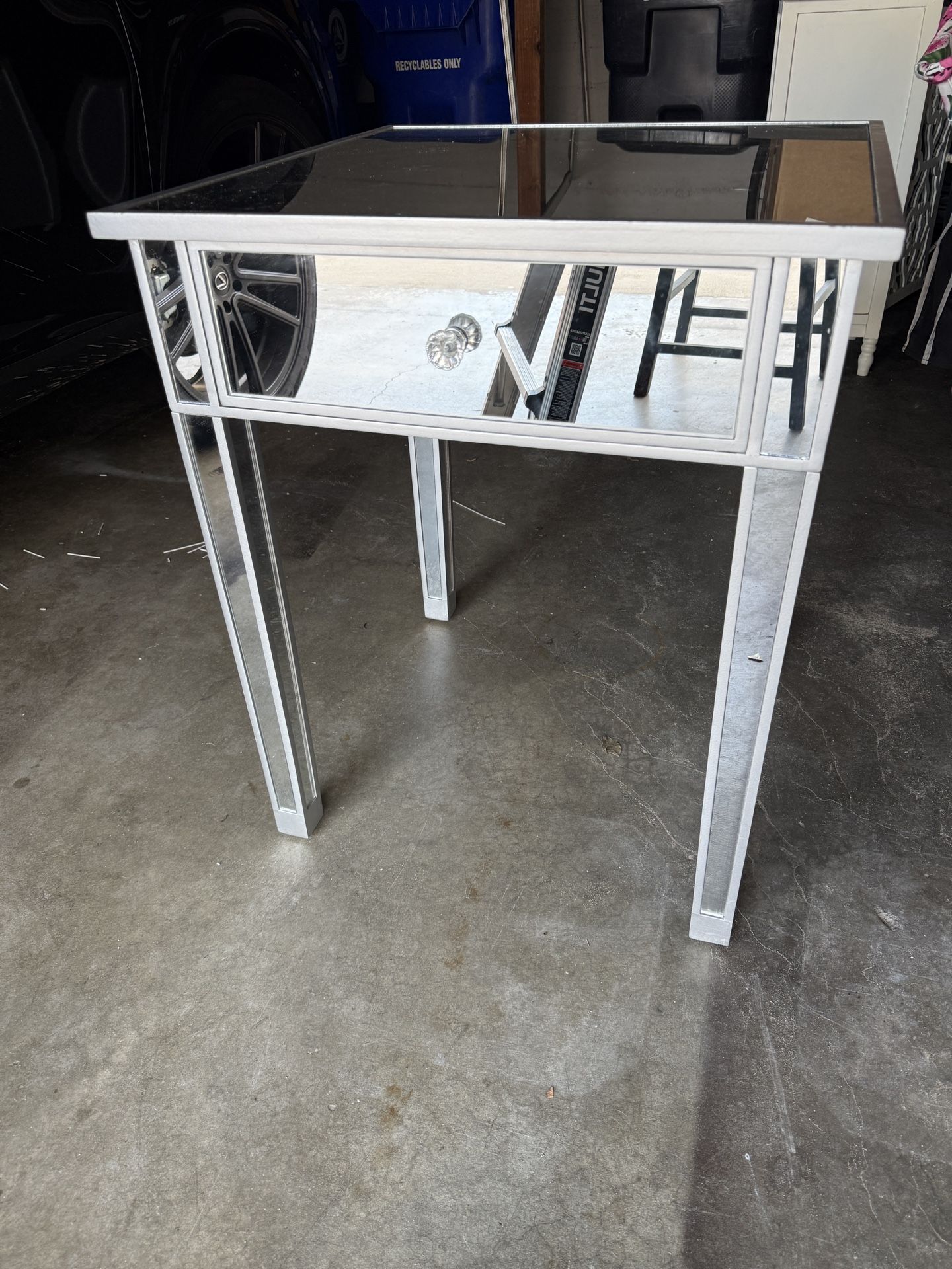 Mirrored Nightstand With Drawer