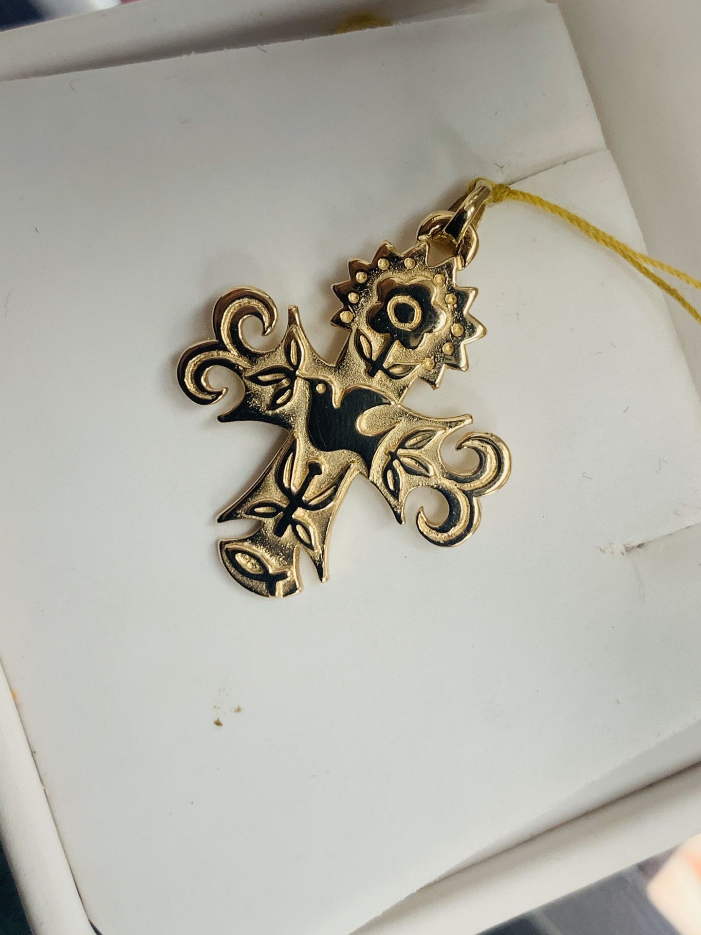 James Avery 14k Yellow Gold Pendant “ La Primavera Cross “