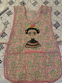 Beautiful And Shiny Embroidered With Zipper Apron 