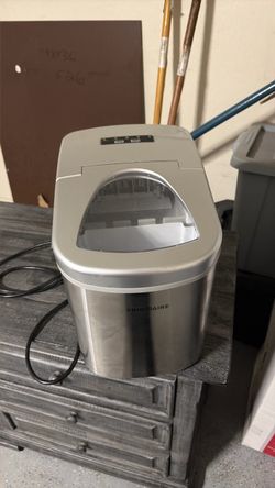 Ice maker