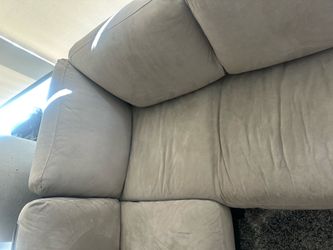 Large L-Shaped Sectional Couch / Sofa with Chaise