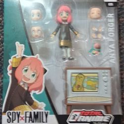 Total Anime Anya Forger - 6.5-Inch Scale Figure with Swappable Faceplates, Alternate Hands, Teddy Bear, and TV Set