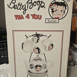 Betty Boop Tea Set