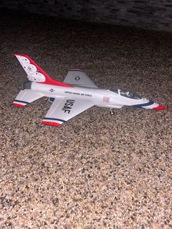 USAF Thunderbirds F-16 Remote Model Plane