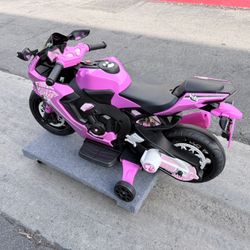 6V Barbie Motorcycle Age 3+, Brand New Open Box Unassembled