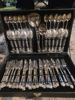 Davco Silver 52-Piece Flatware Set