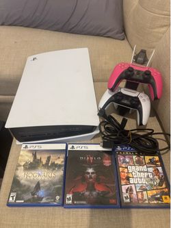 Ps5 /w 2 controllers + controller charging station + 3 games