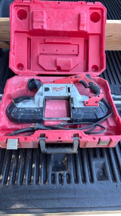 Milwaukee Deep Cut Band Saw
