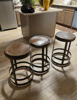 Industrial Metal & Wood Bar Stools – Set of 3