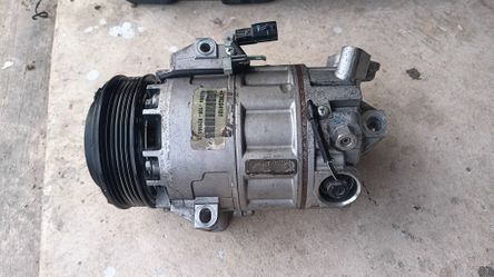 AC Compresor For NISSAN Rouge 2010-2014