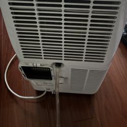 Portable Toscano Air Conditioner / Heater / Fan