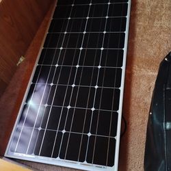 Renogy 100 W Solar Panel 