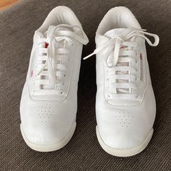 REEBOK  NÚMERO  # 8 DE MUJER  