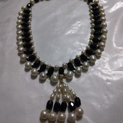 10k Gold Pearl An Onyx Necklace Lent 17 1/2 Used