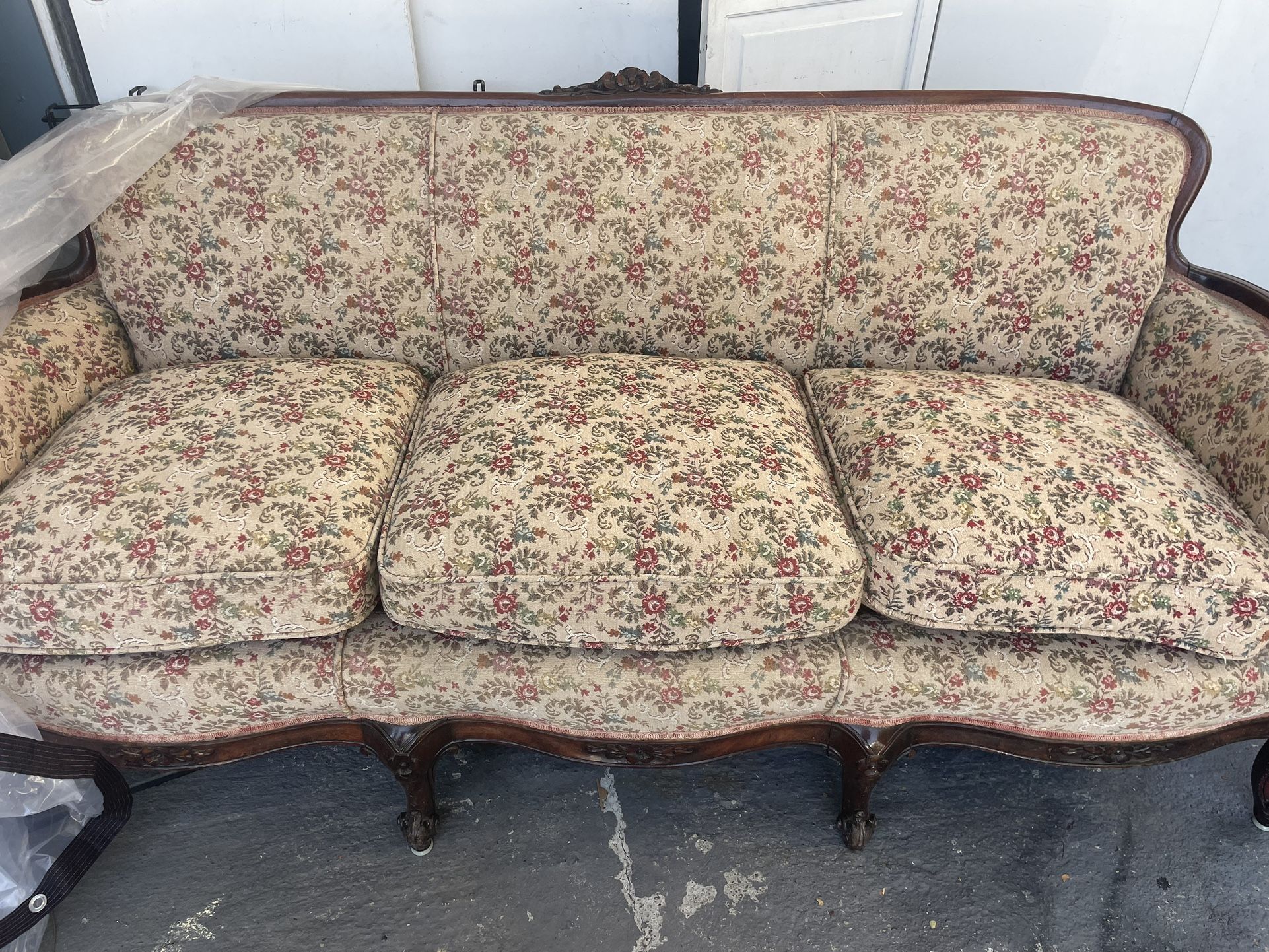 French Victorian Couch
