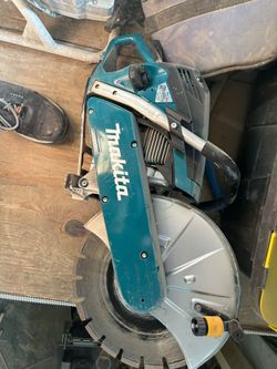 Concrete saw