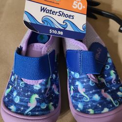 Water Shoes Size 7/8