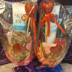 Little Wine Glass Gifts / Gift Baskets 