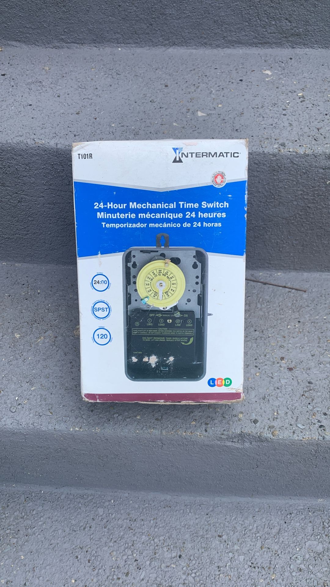 Intermatic 24 hour mechanical time switch