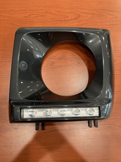 13-18 Mercedes Benz G63 AMG OEM Left Headlight Bezel