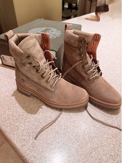 Timberland- Women 8.5