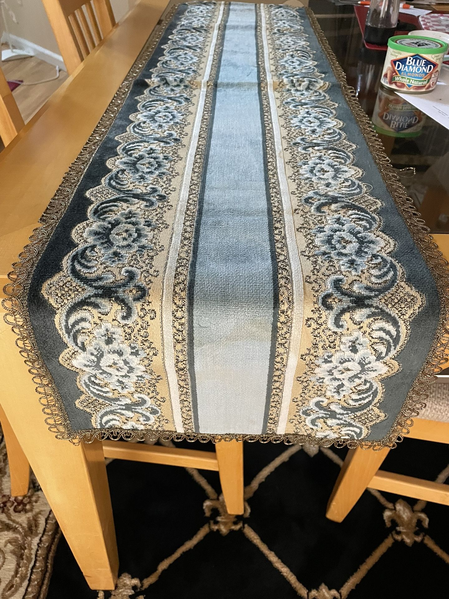 Stunning Table Runner