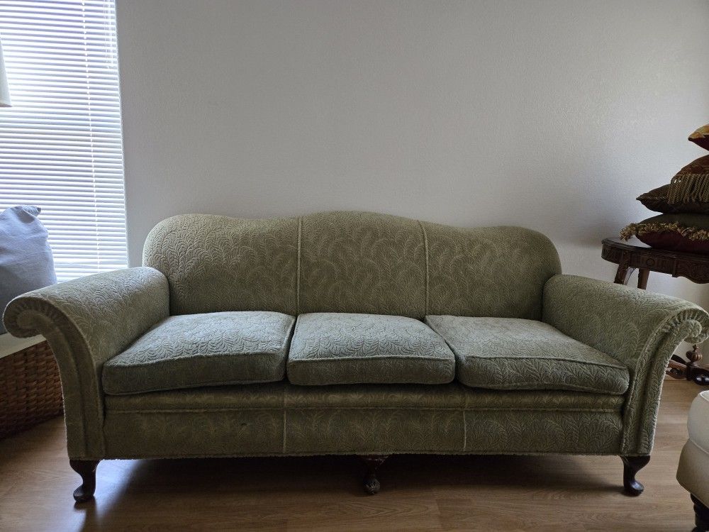 Vintage 1930 Camelback Horsehair Sofa