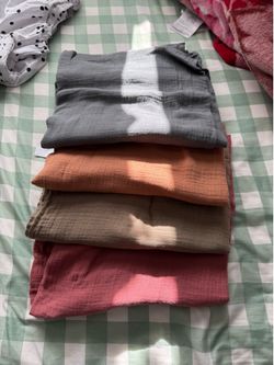 MomCozy Muslim baby swaddles