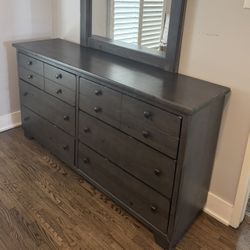 Dresser Mirror & Nightstand Set