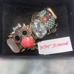 Betsy Johnson Owl Bracelet