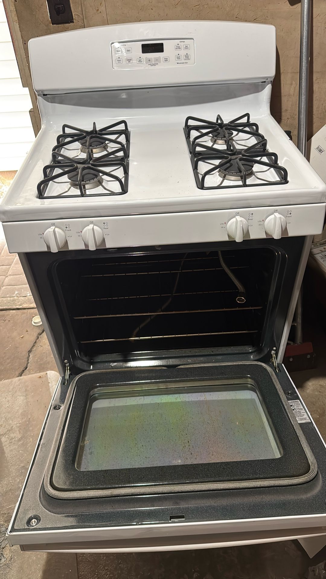 Stove $100