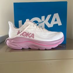 HOKA Clifton 10