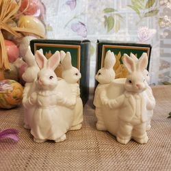 Vintage Jade, World Bazaars, Collection 1998, Trio of Bunnies Figurines Candle Holders. Set Of 2