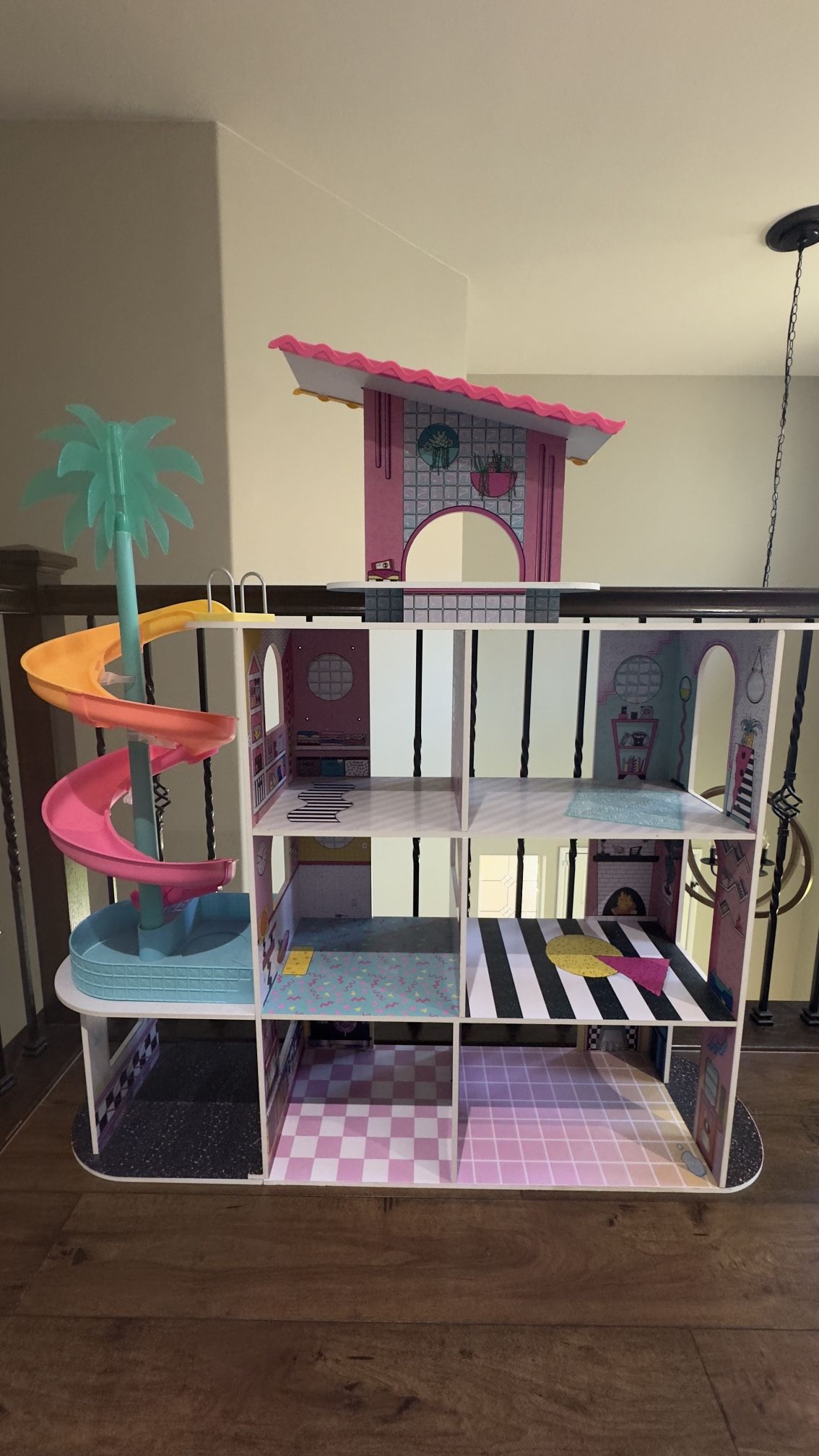 L.O.L. Surprise! OMG Fashion Playset Kids girls dollhouse