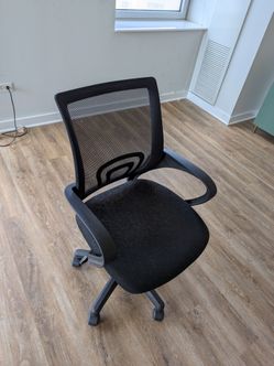 Desk chair