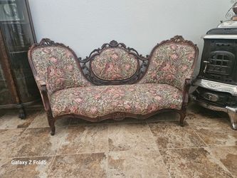 Vintage Floral Couch