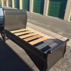 TWIN BLACK WOOD BED FRAME