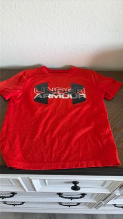 Small under armor shirt