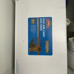 NEVER BEEN USED 36x23x25 DOG CRATE