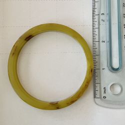 Bakelite Bangle Bracelet in Marbled Butterscotch