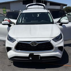 2023 Toyota Highlander LE - 14574Miles - Clean Titl