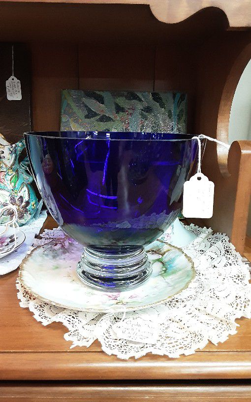 Hand Blown Cobalt Blue Glass Bowl- Located In Shelton 