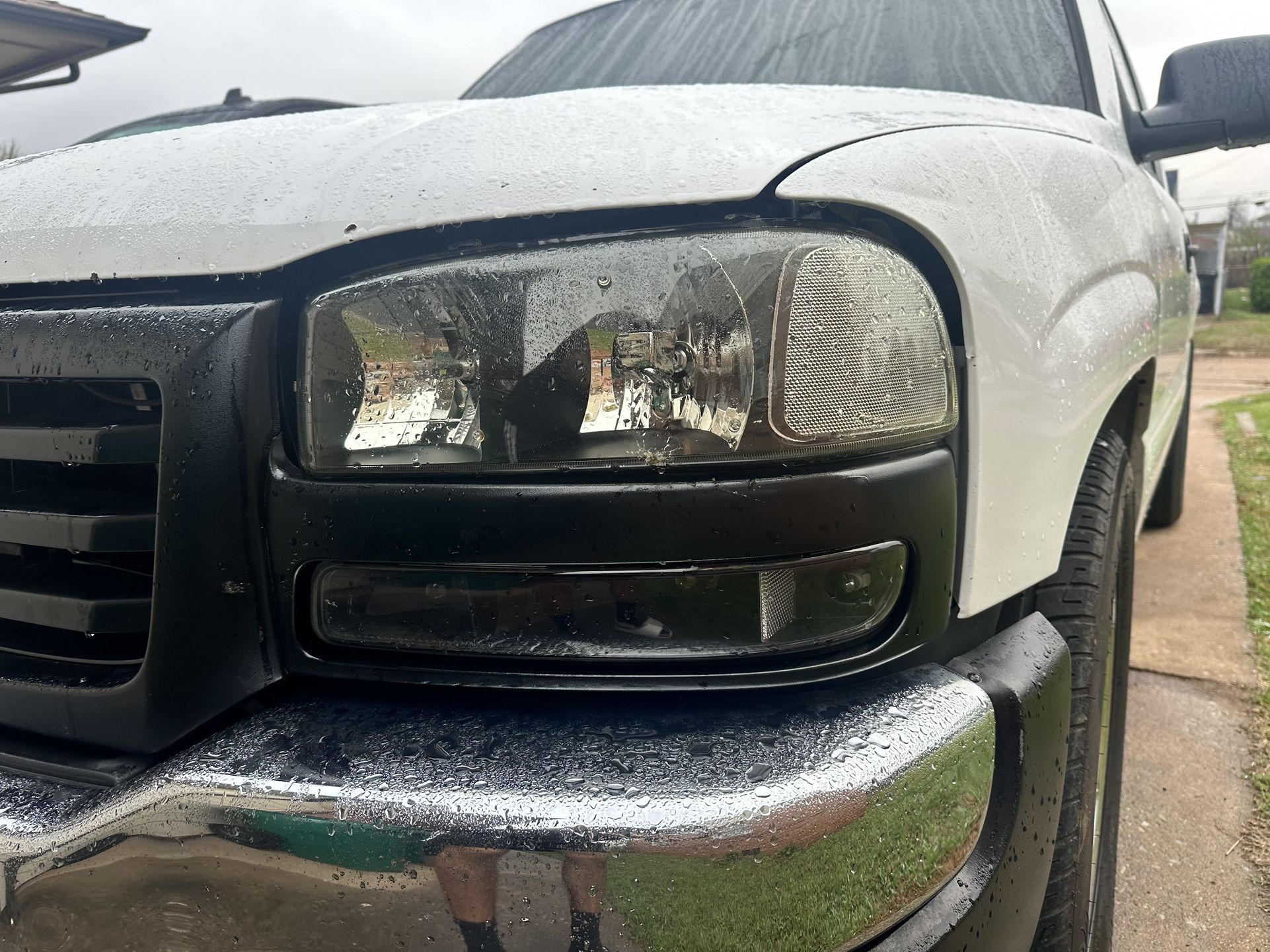 99-06 GMC/yukon Headlights 