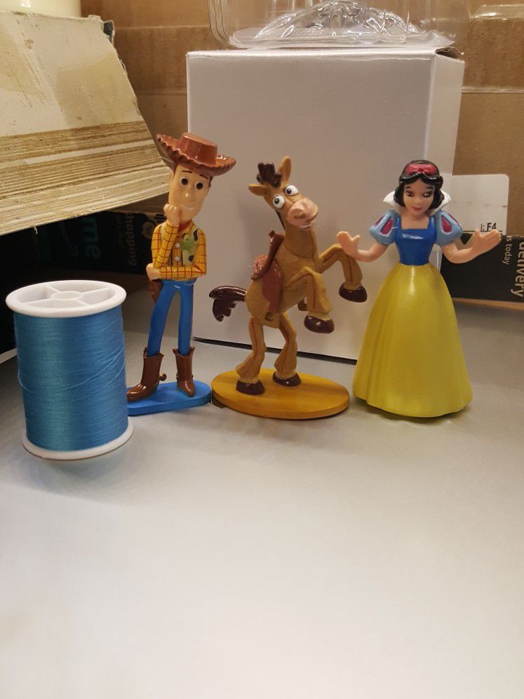 Set Of Disney Small Figures.  Woody, Bullseye, SNOW White